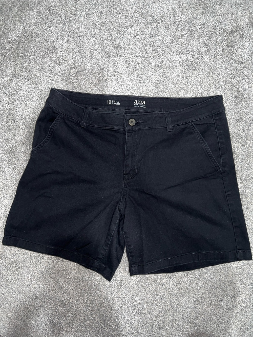 a.n.a Twill Shorts Women’s Size 12 Short Black Stretch Casual Chino Shorts